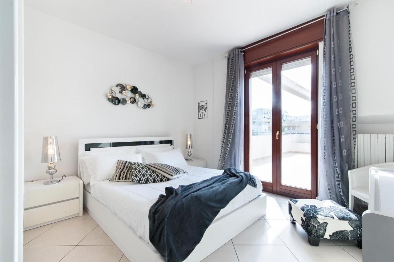 Casa Mabel Terrace - Sit Apartment Лечче Экстерьер фото