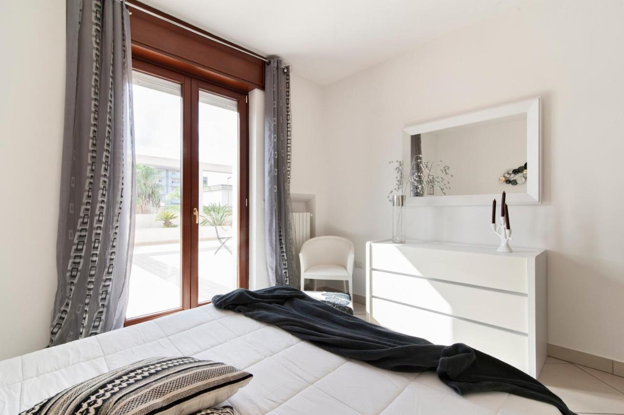 Casa Mabel Terrace - Sit Apartment Лечче Экстерьер фото