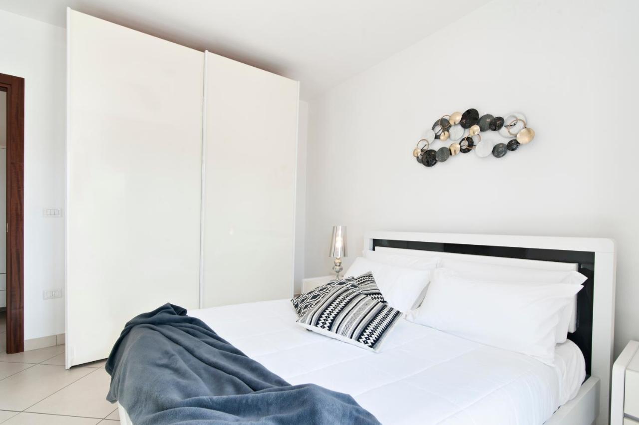 Casa Mabel Terrace - Sit Apartment Лечче Экстерьер фото